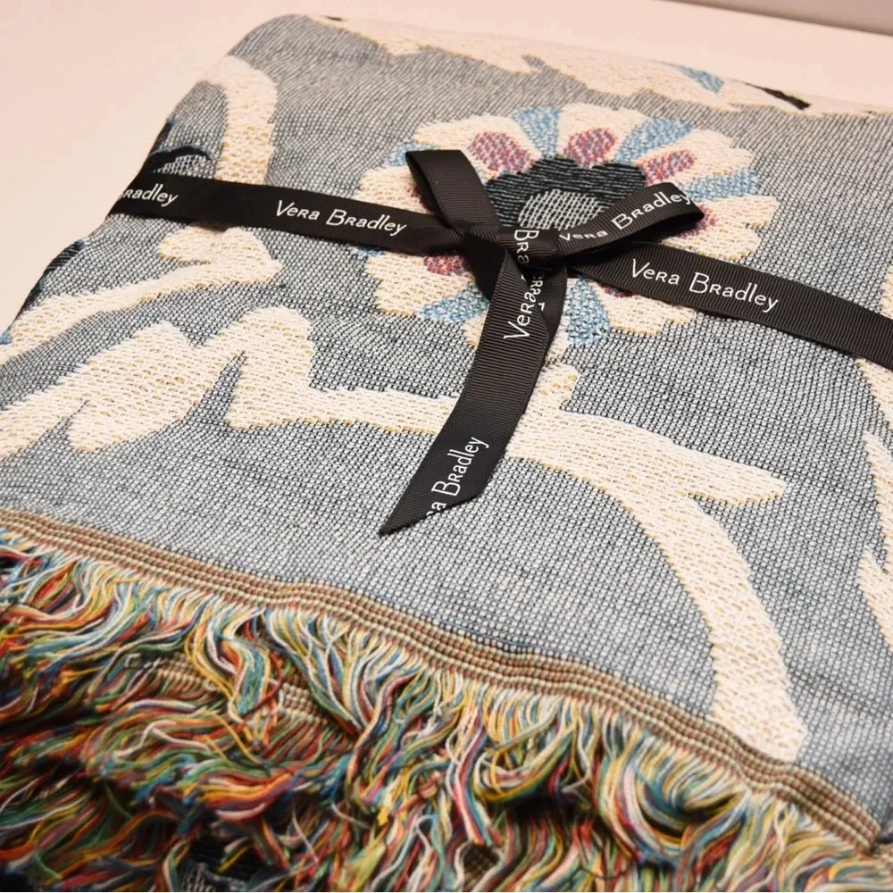 Vera Bradley NWT woven throw blanket Plaza Tile print - Picture 3 of 5